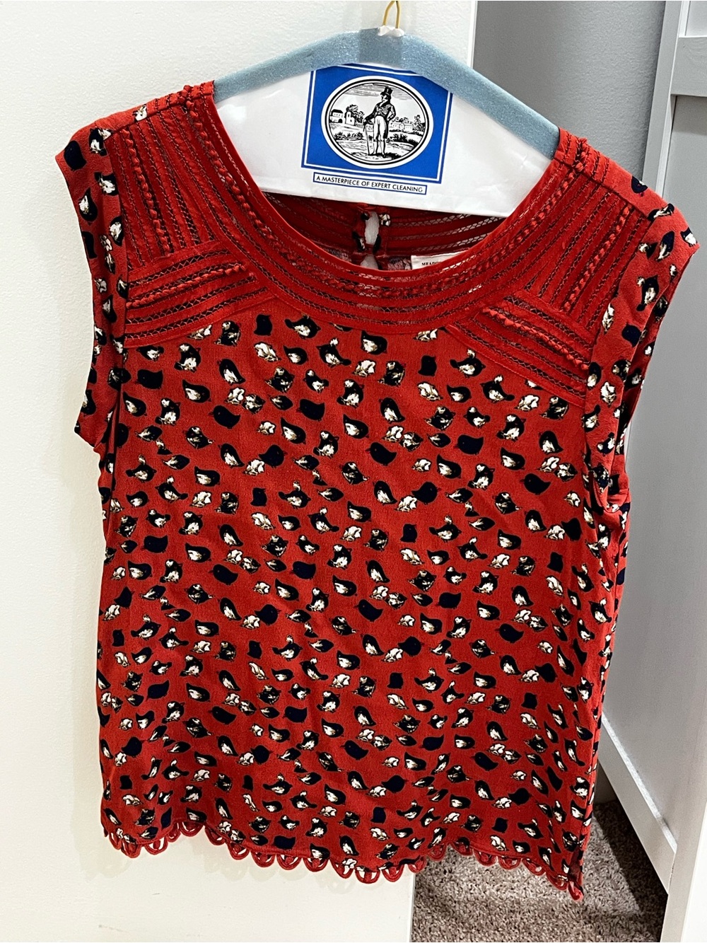 Meadow Rue by Anthropologie Coral Animal-Print Sleeveless Scalloped Hem Top